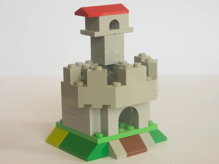 My first attempt at a micro scale castle : r/lego