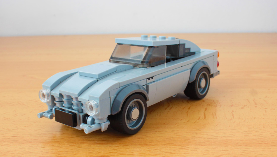 Lego's James Bond Aston Martin DB5 Has a Working Ejector Seat