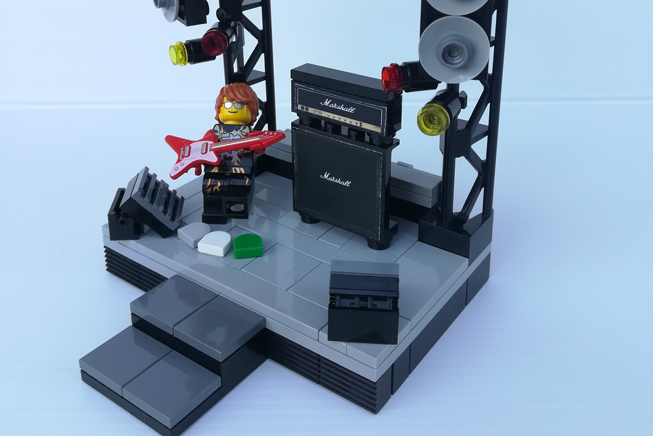 LEGO IDEAS - Explorer-Style Rock Electric Guitar