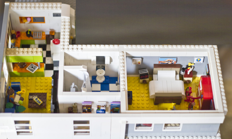 emmet's house lego movie