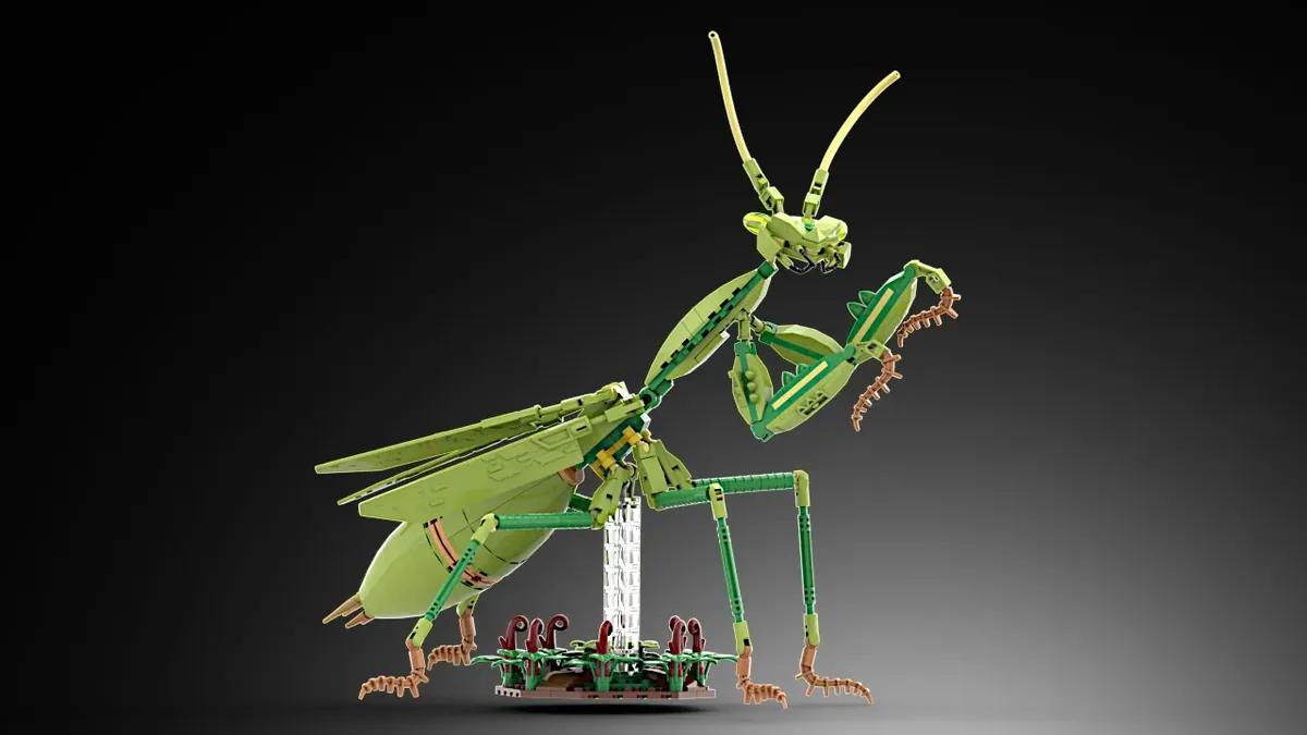 Lego store praying mantis