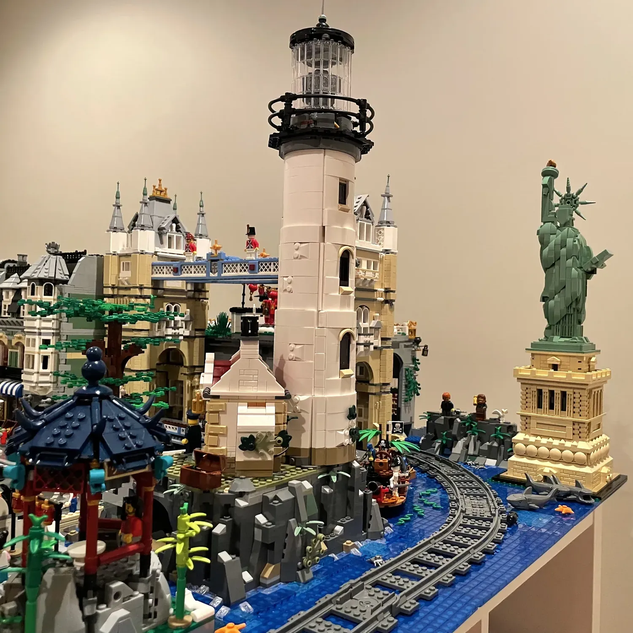 Lego store city lighthouse