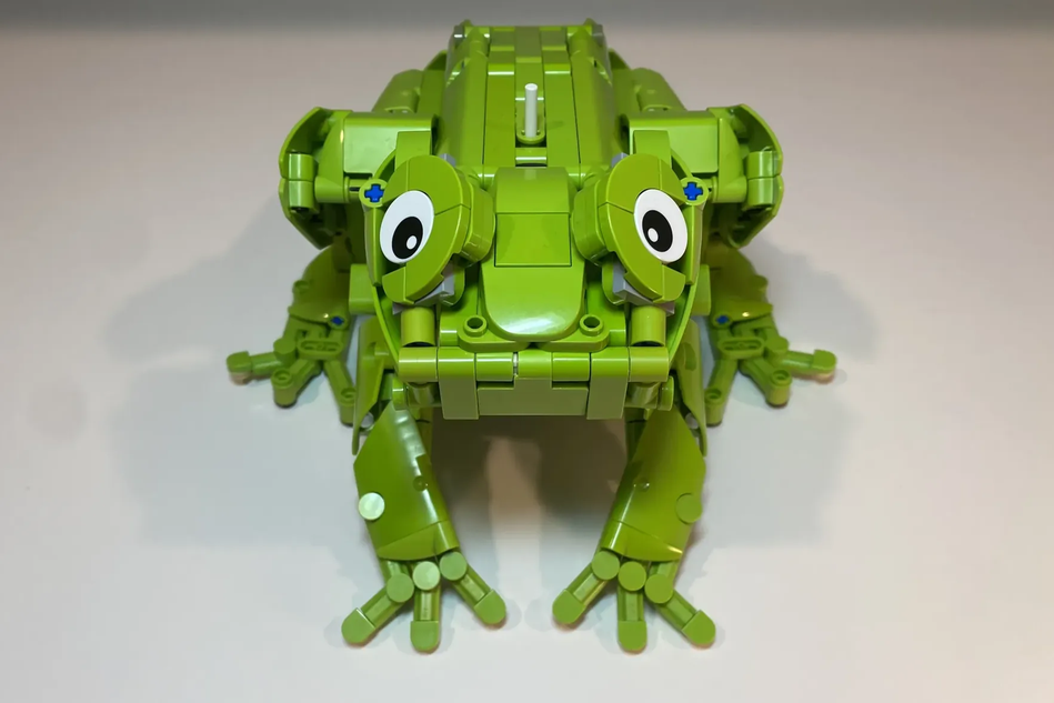 Lego frog cheap