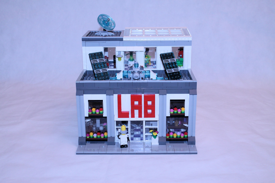 LEGO - Modular Scientist's Lab