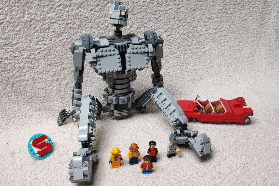 Lego ideas iron giant sale