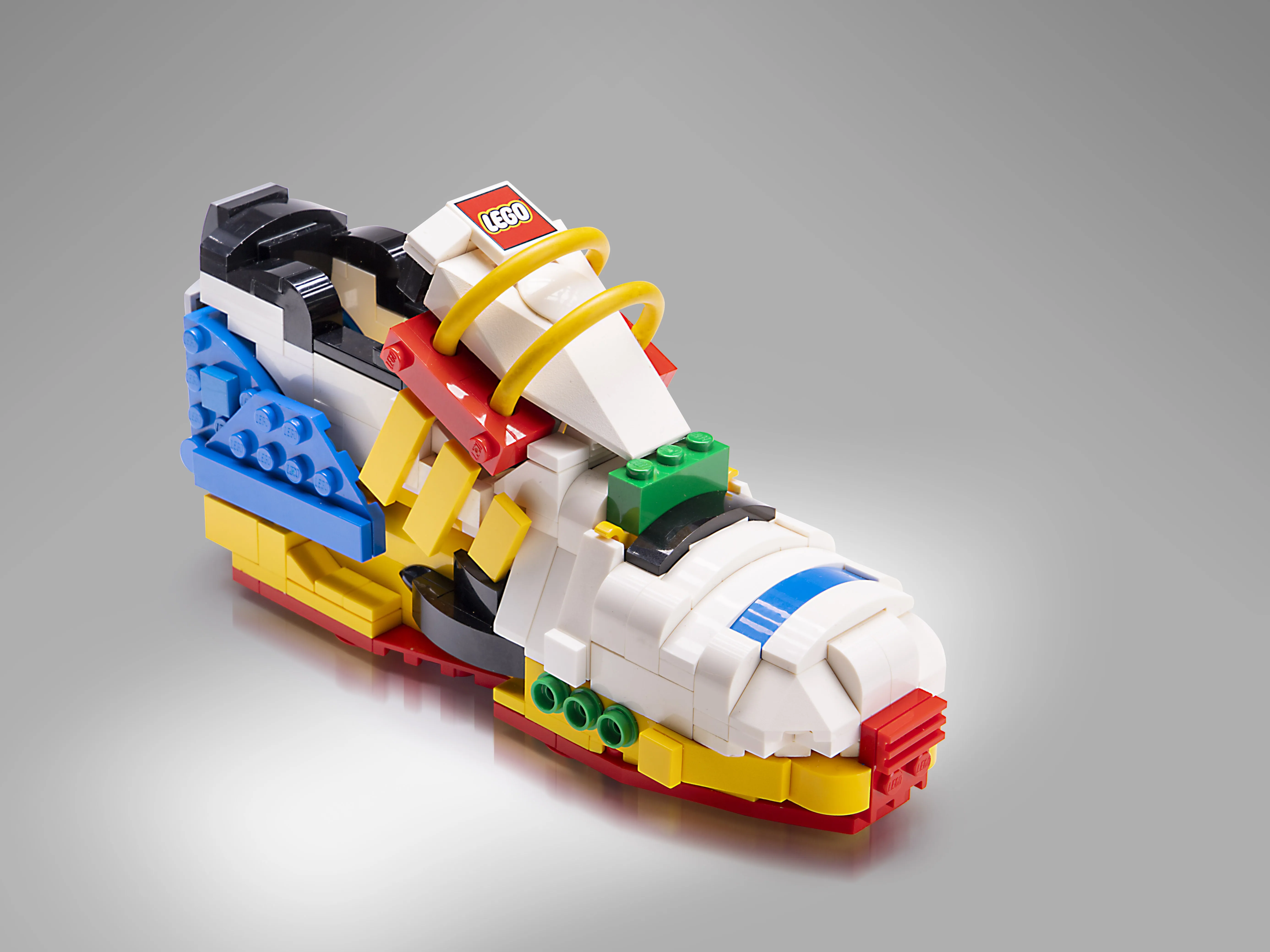 AAA 豪華set 単品可 LEGO Adidas ZX 8000 Miniature Sneaker | LEGO® Ideas