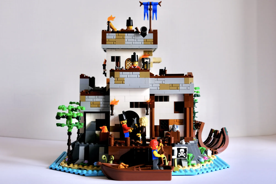 LEGO Pirates Soldiers Fort