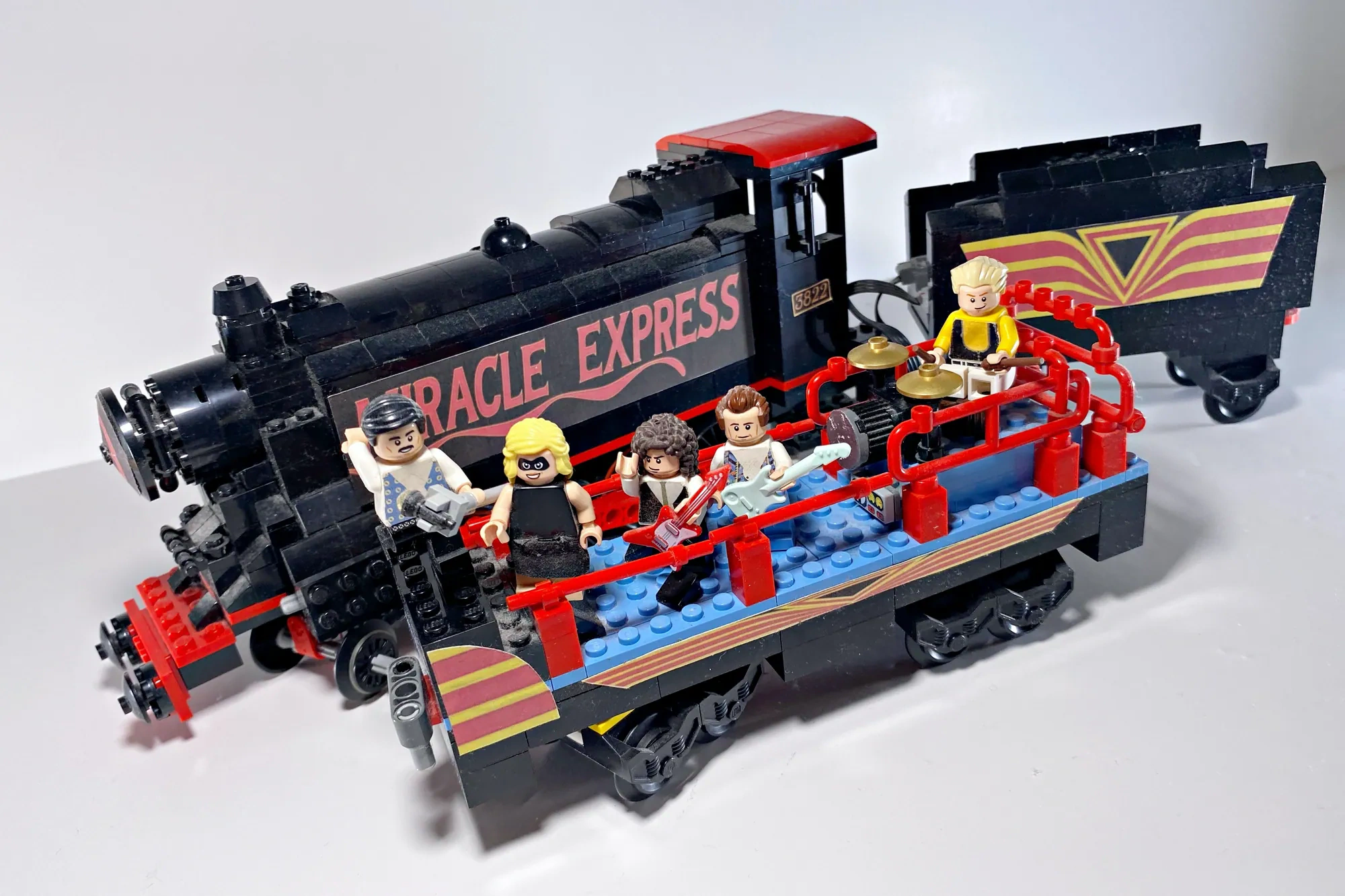 Queen the Miracle Express | LEGO® Ideas
