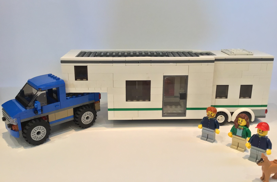 Lego truck hot sale and caravan