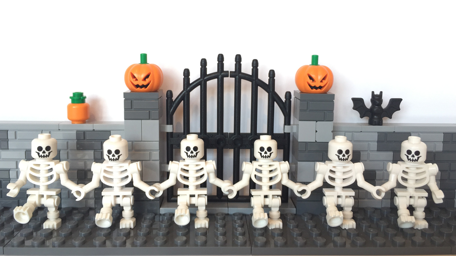 Lego spooky 2025