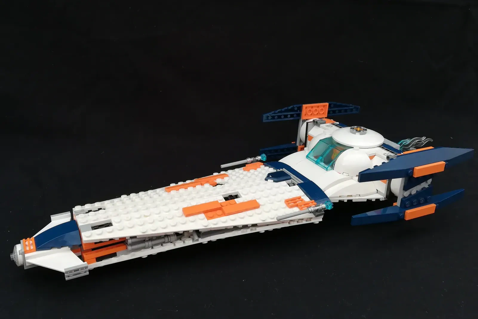Startron Interstellar Cruiser | LEGO® Ideas