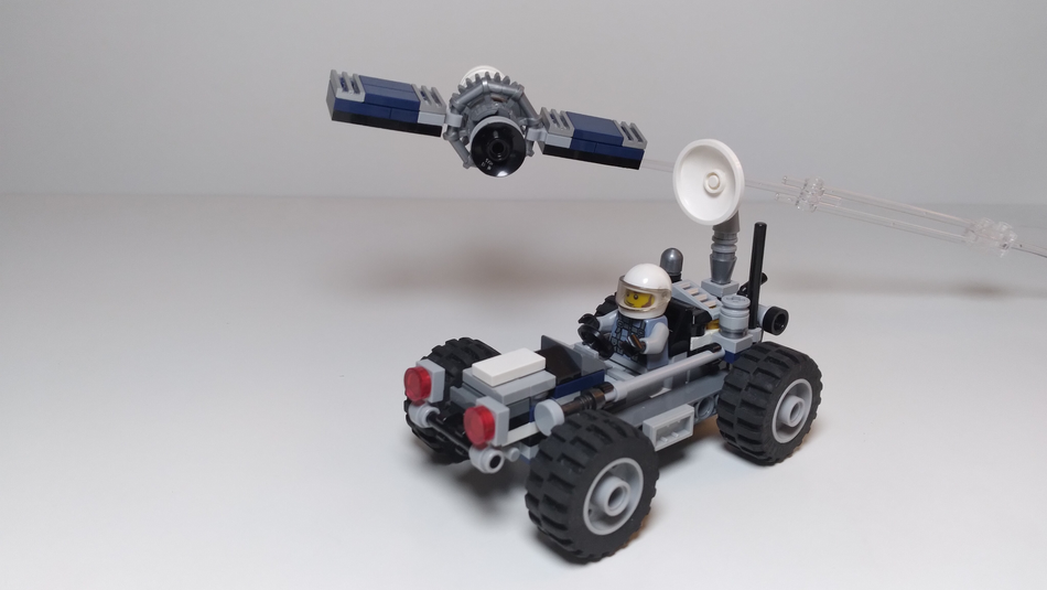 LEGO IDEAS Out of this World Space Builds Rover and Satellite