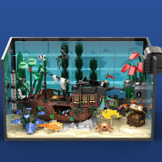 I Built a LEGO Aquarium for My Fish 