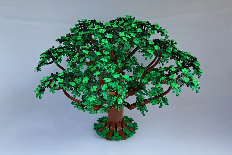 LEGO IDEAS Golden Trumpet Tree With Park Bench