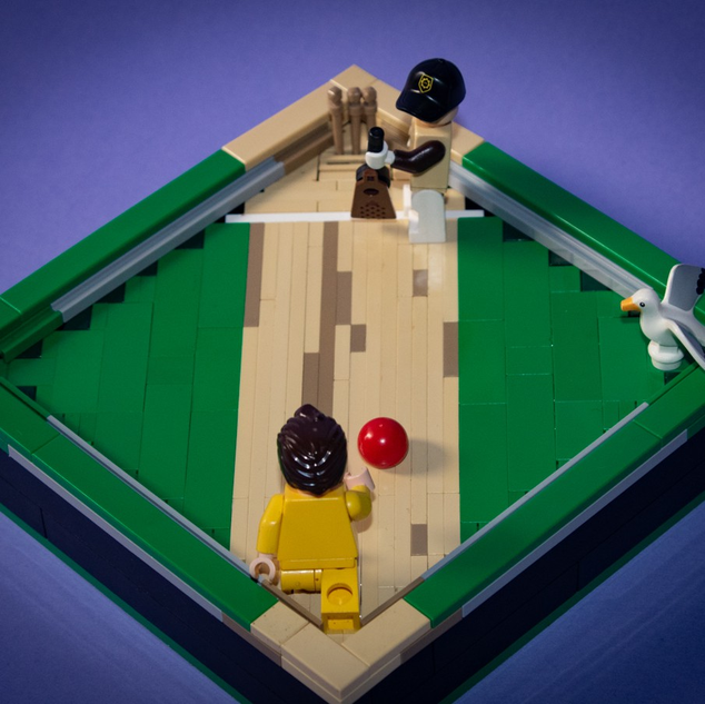 Lego store cricket minifigure