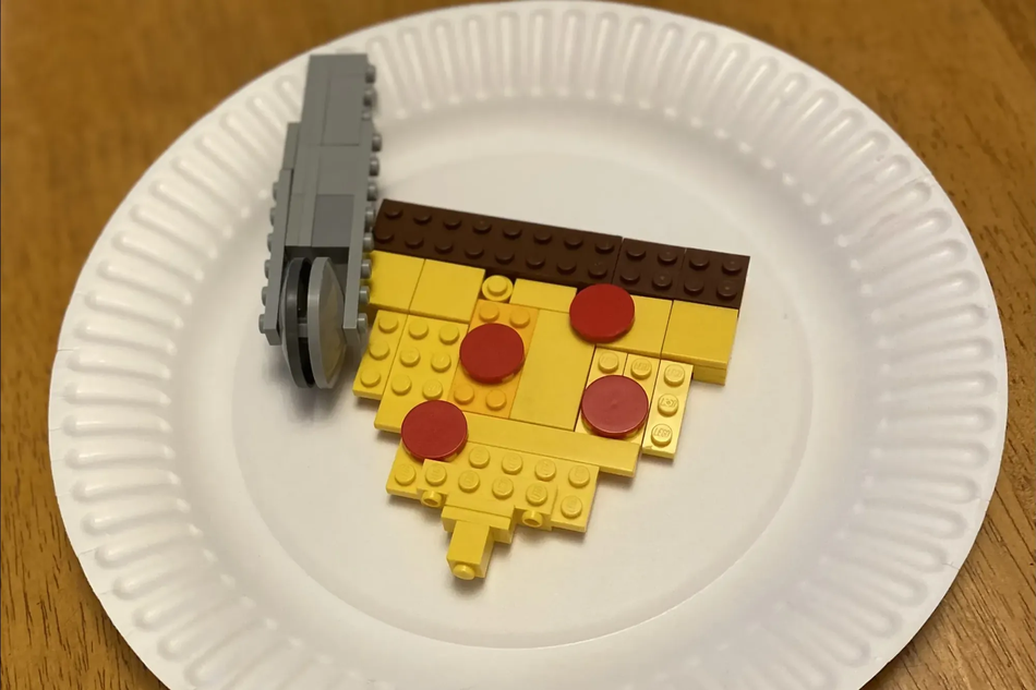 Lego store pizza piece