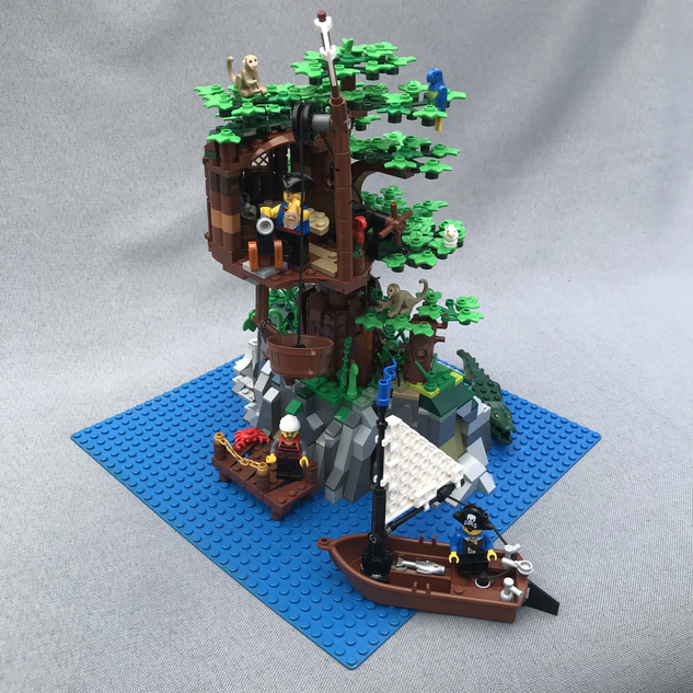 LEGO IDEAS 90th Anniversary Pirate Theme Celebrations Pirates