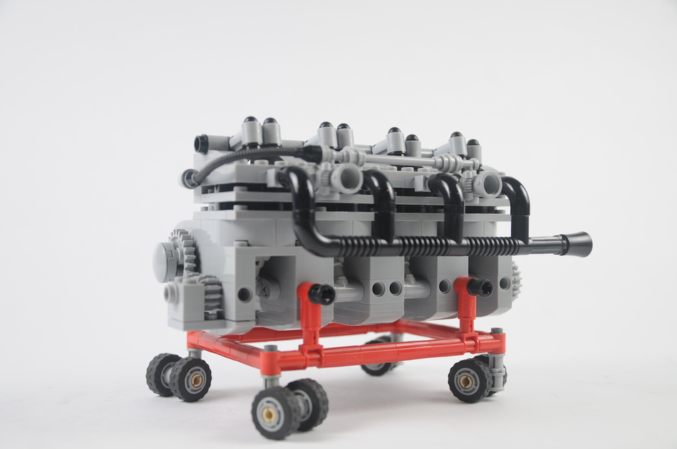 MICRO Inline 4 Lego Vacuum Engine