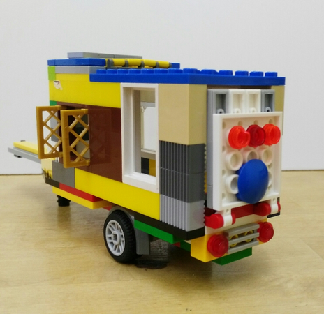 surfer van lego