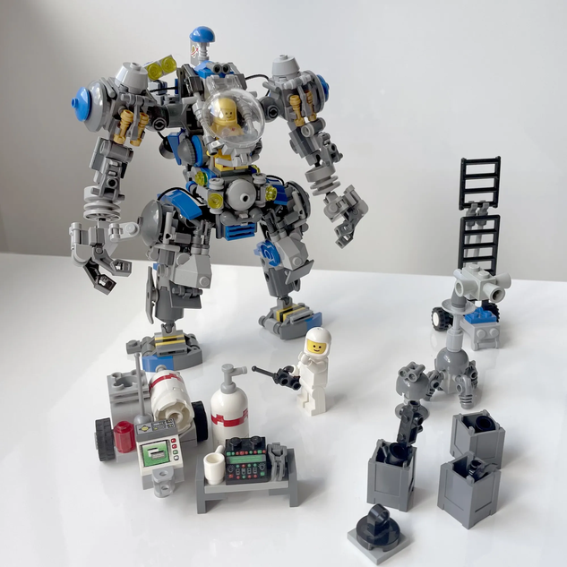 Lego Mech Suit (MOC) A Heavy Duty Mech Suit For Exploring, 52% OFF