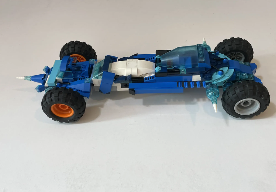 Blue lego best sale race car