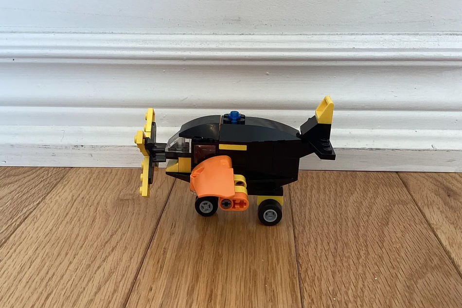 Lego 2024 mini airplane