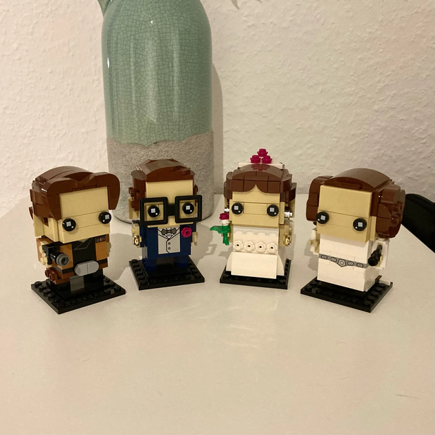 Lego bride best sale and groom brickheadz