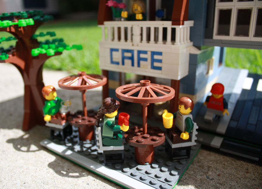 Lego cafe hot sale moc