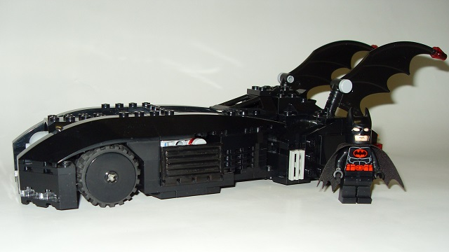 LEGO IDEAS Batmobile 2020