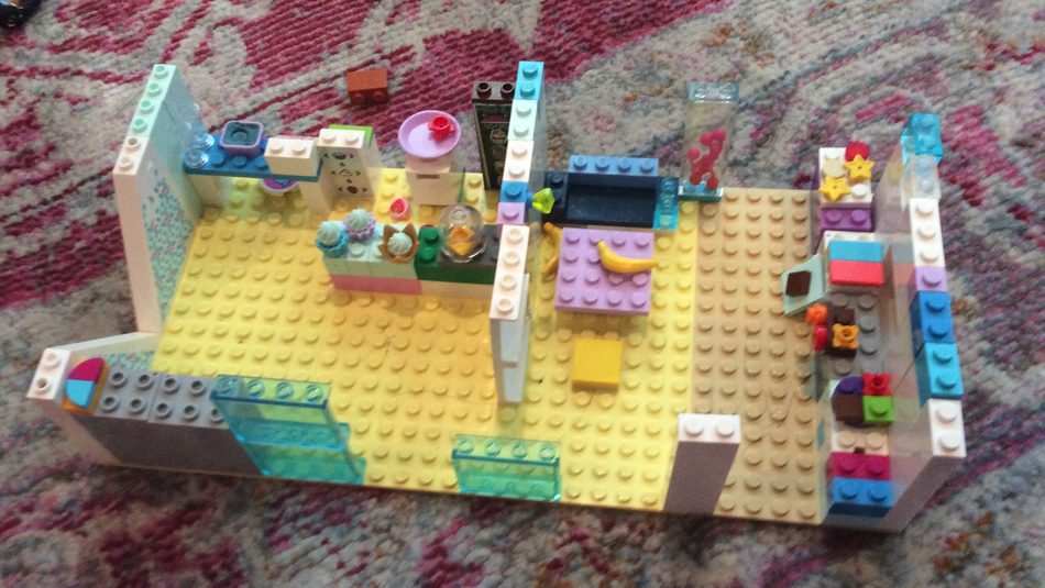 Lego friends hot sale painting