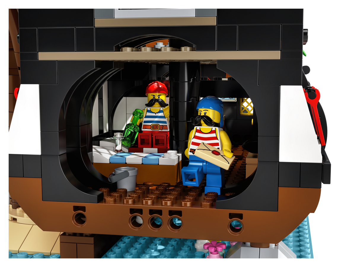 LEGO 6316404 Ideas Pirates of Barracuda Bay Pirate Shipwreck Kit