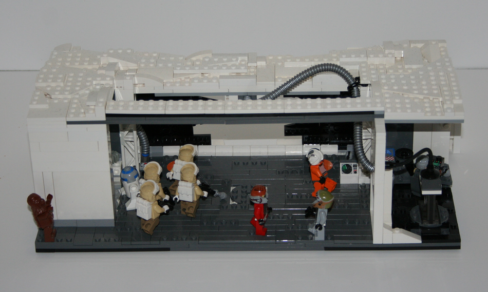 Hoth Echo Base Hangar Bay MOC