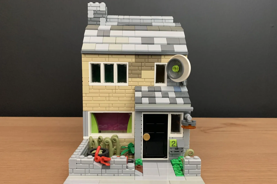 2 story lego discount house