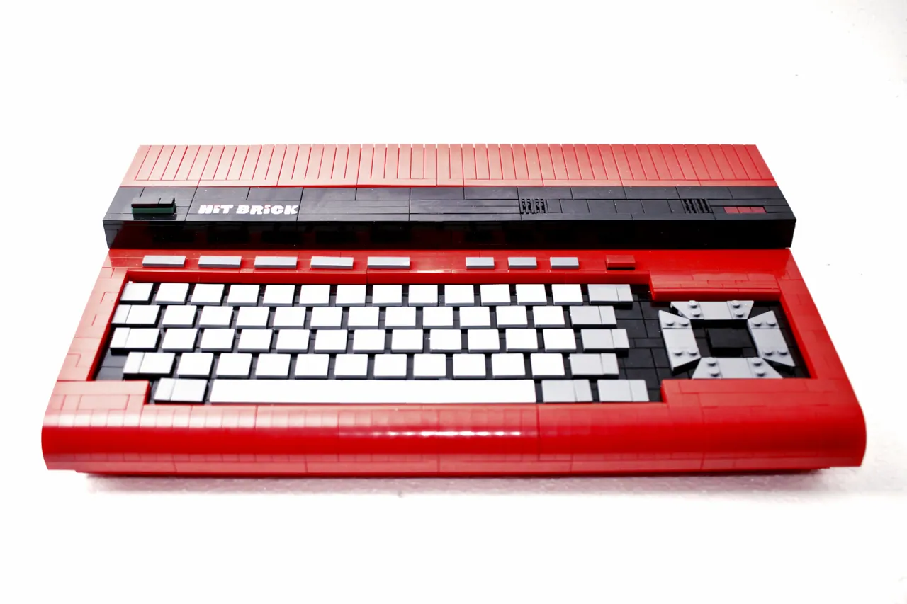 MSX CF-1200 National 説明書付き レトロゲーム 昭和レトロ 真っ赤なMSX「ナショナル CF-1200」が6,000円、当時のプライス