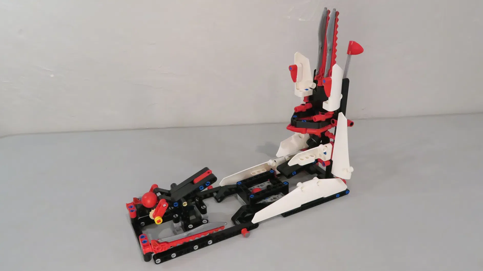 LEGO IDEAS Design a First LEGO League Robot mission model