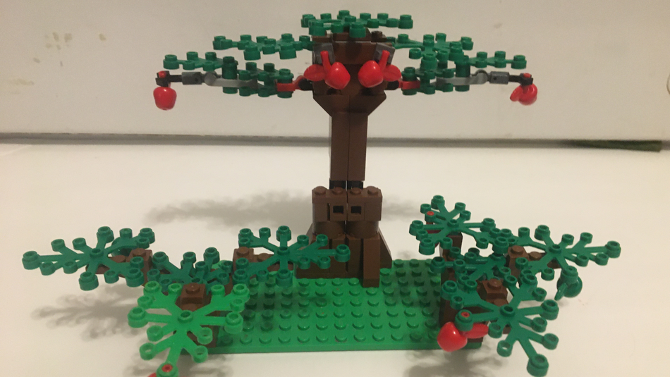 LEGO IDEAS Build a Ghost You Are Afraid Of The Apple Tree