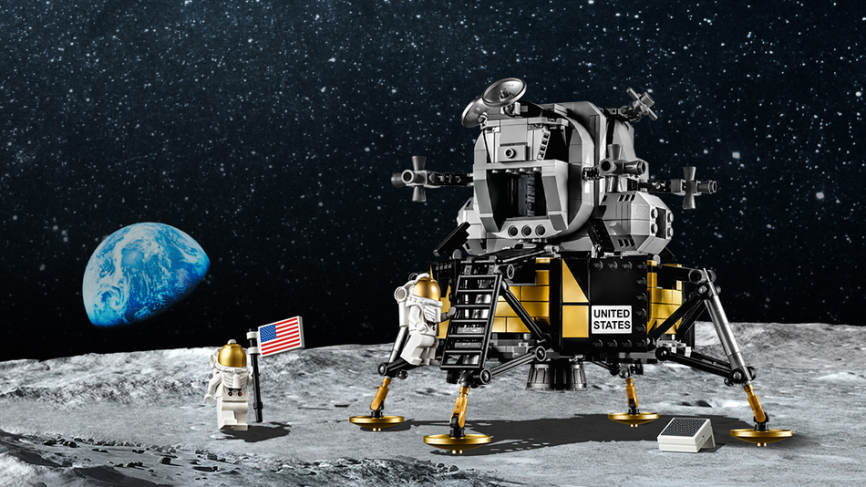 LEGO IDEAS - Out of this World Space Builds! - Astronaut Action Figure