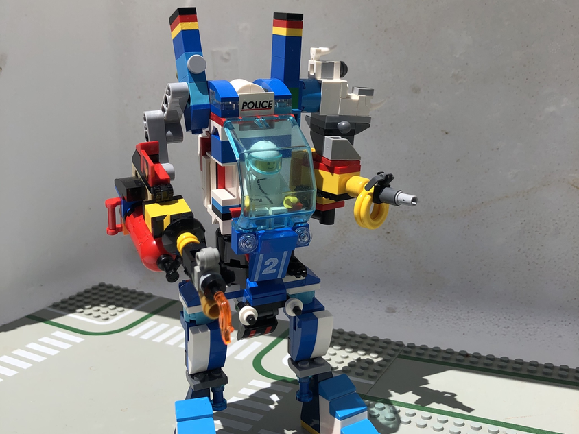 LEGO IDEAS Battle Mech