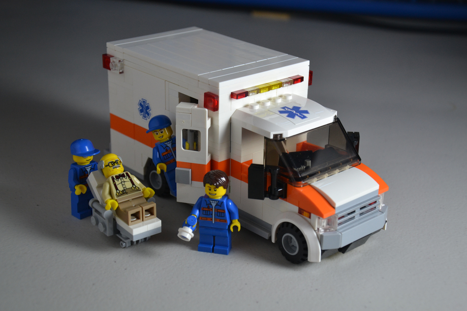 Lego discount system ambulance