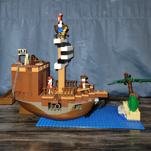 LEGO IDEAS - 90th Anniversary: Pirate Theme Celebrations