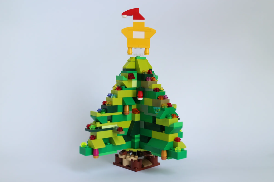 Lego Christmas tree  Lego christmas tree, Christmas tree themes, Lego  christmas