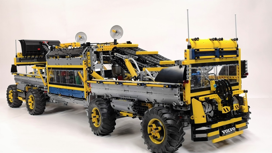 I doubt that LEGO would go the technic route with future