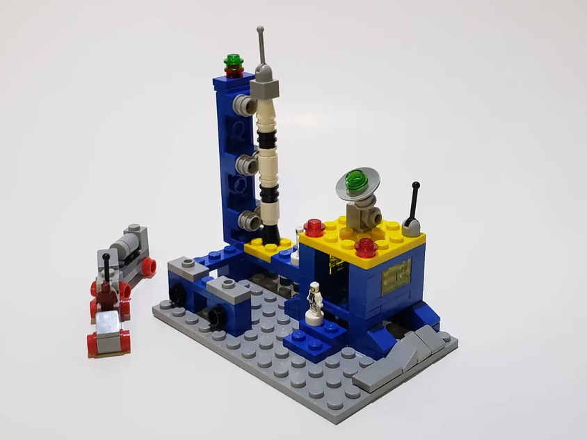 LEGO IDEAS - Classic Rocket