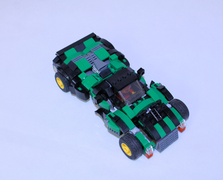 LEGO IDEAS Burnout Racebot