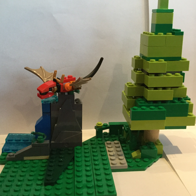 Small store lego dragon