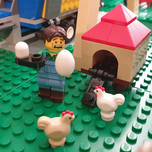 LEGO IDEAS Farm Fun Ouch