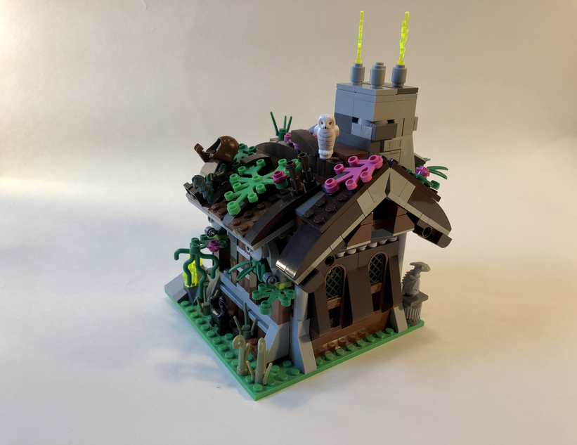 Lego witch online castle