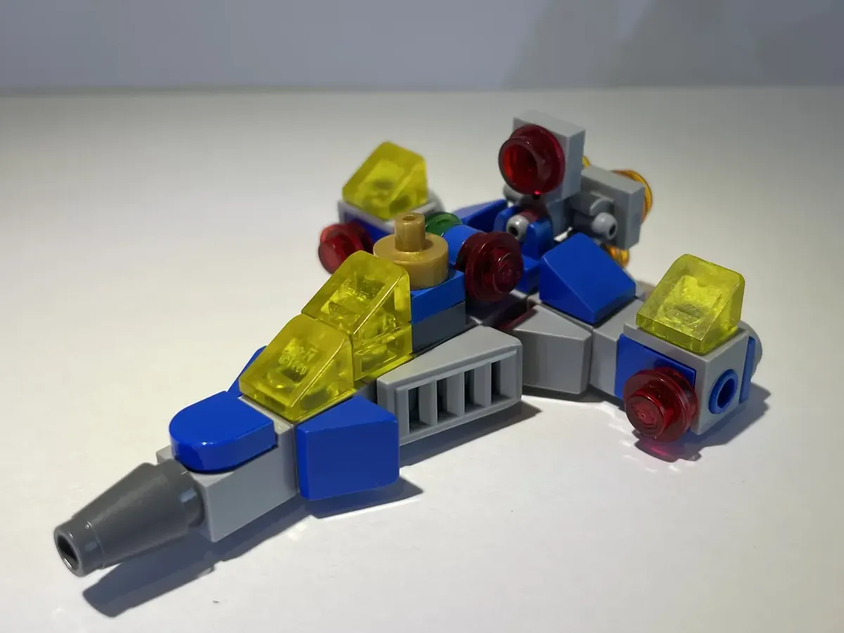 Micro best sale lego spaceships