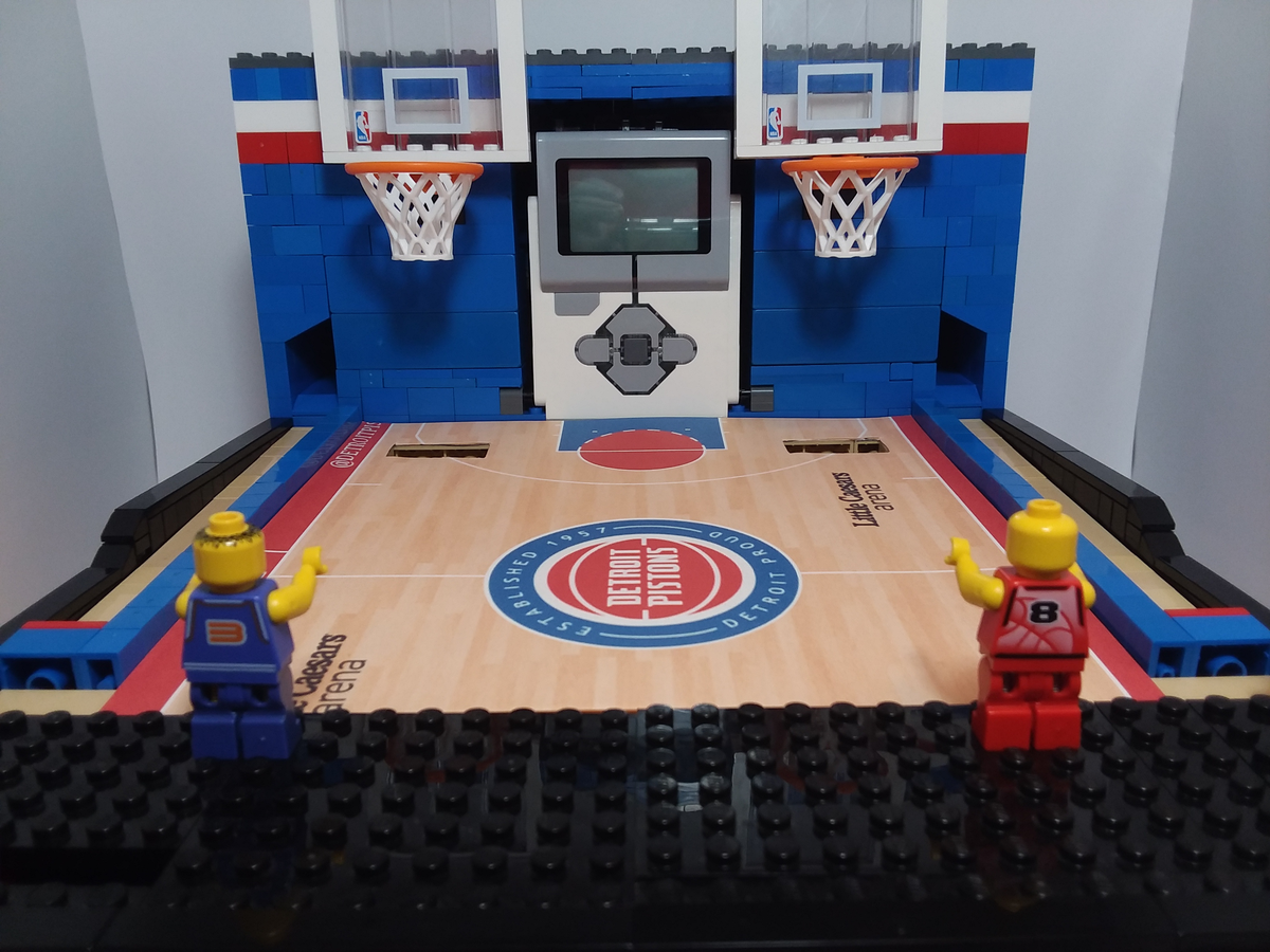 How To Build A LEGO Basketball Court Using LEGO Bricks & Pieces