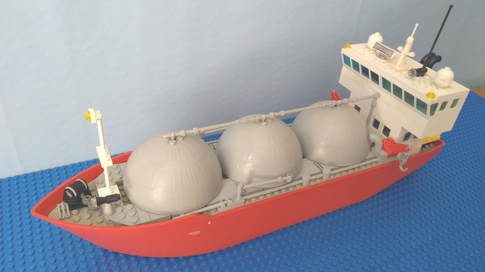 LEGO IDEAS Gas Transport Ship